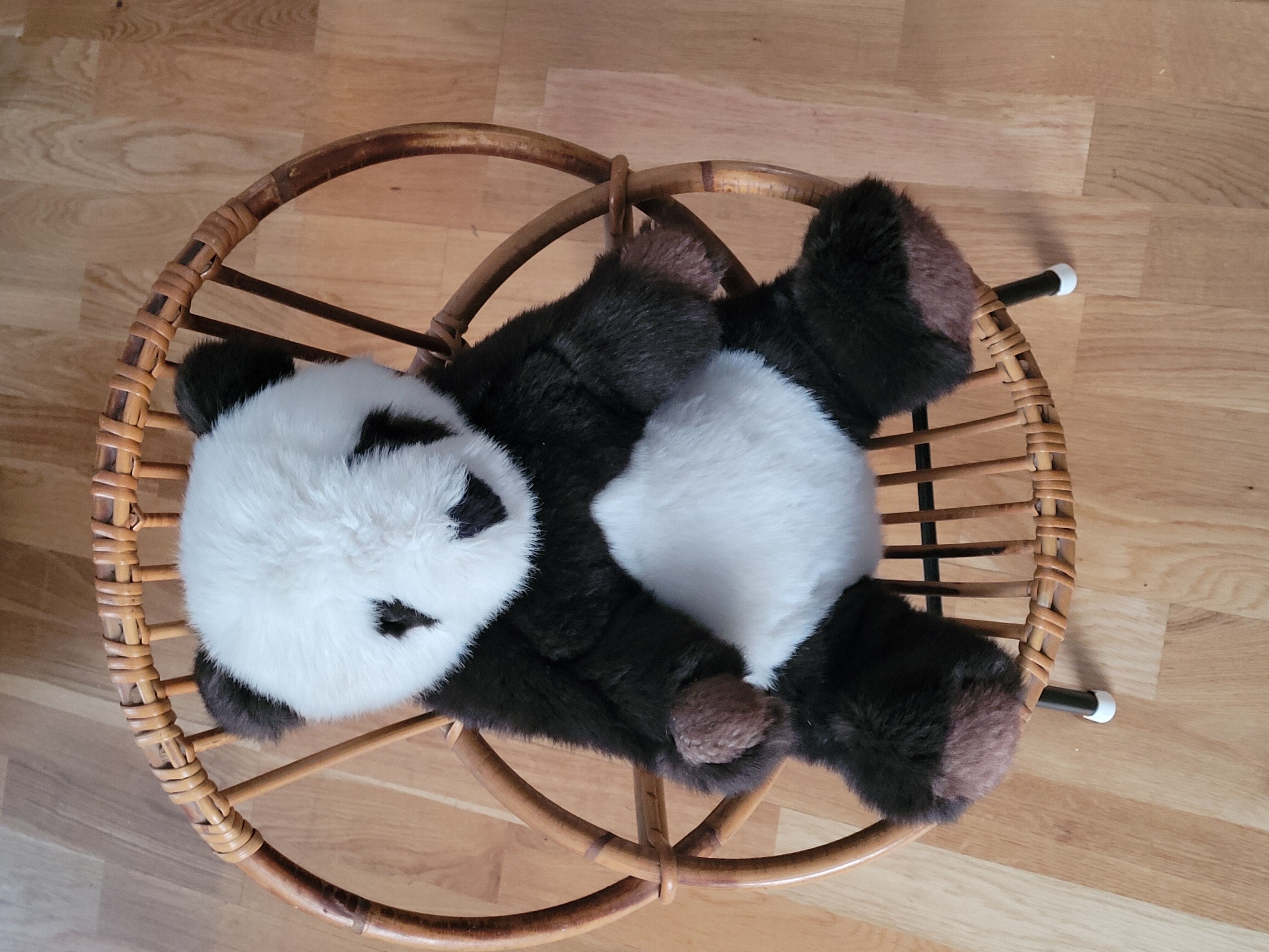 Fauteuil enfant en rotin et base métal