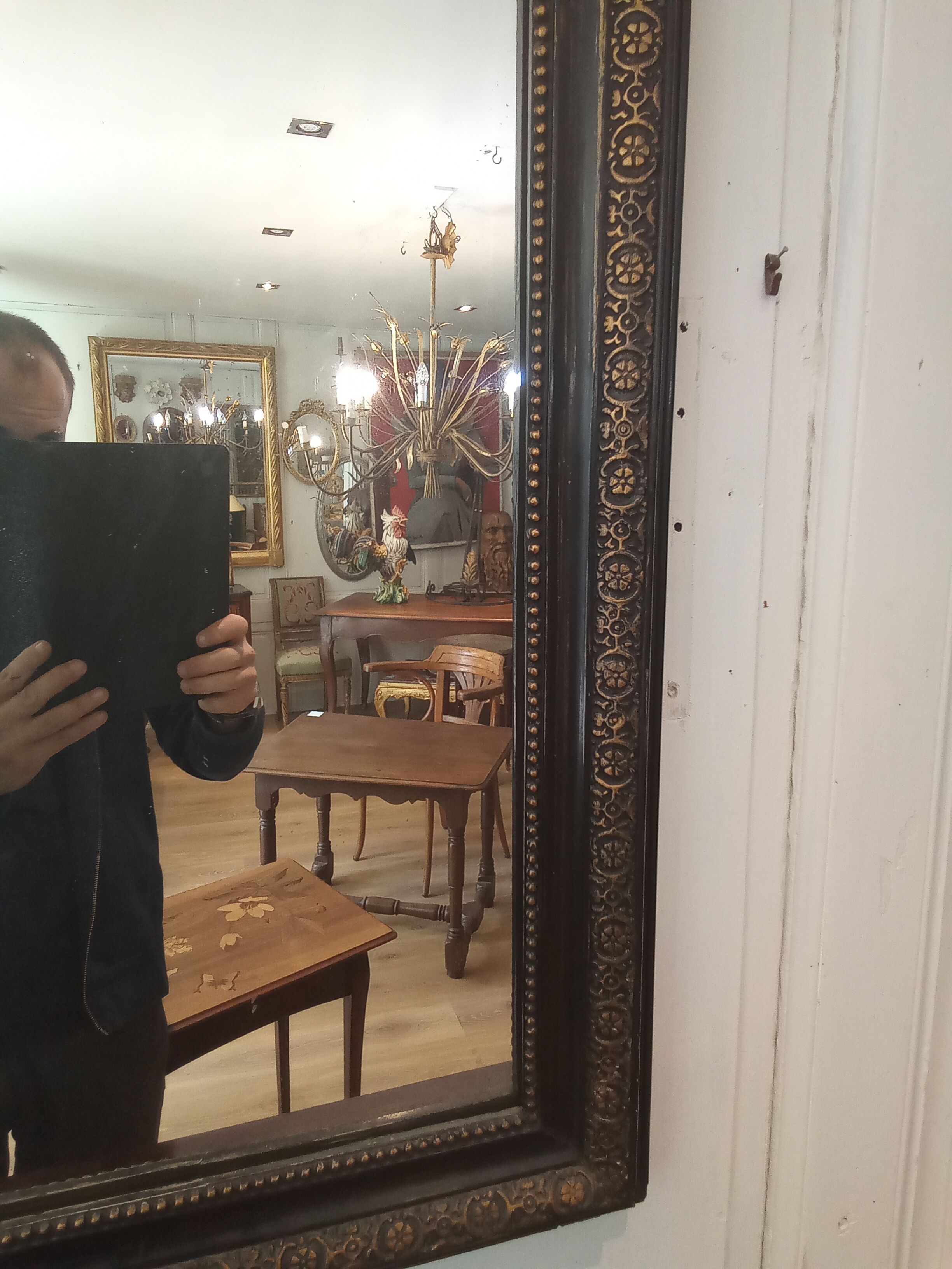 Black and gold mirror 86X62cm