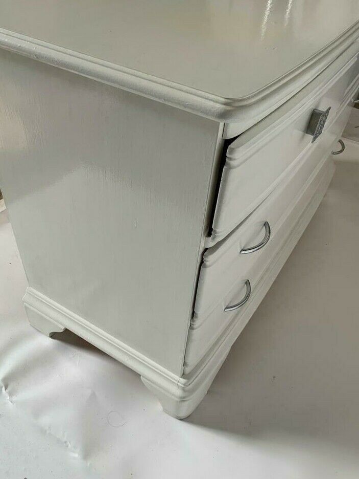 Chest of drawers 4 drawers relooke patina lacque metal buttons