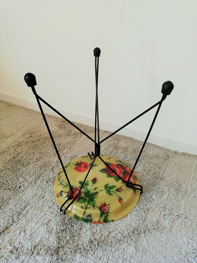 Vintage wire tray pedestal table