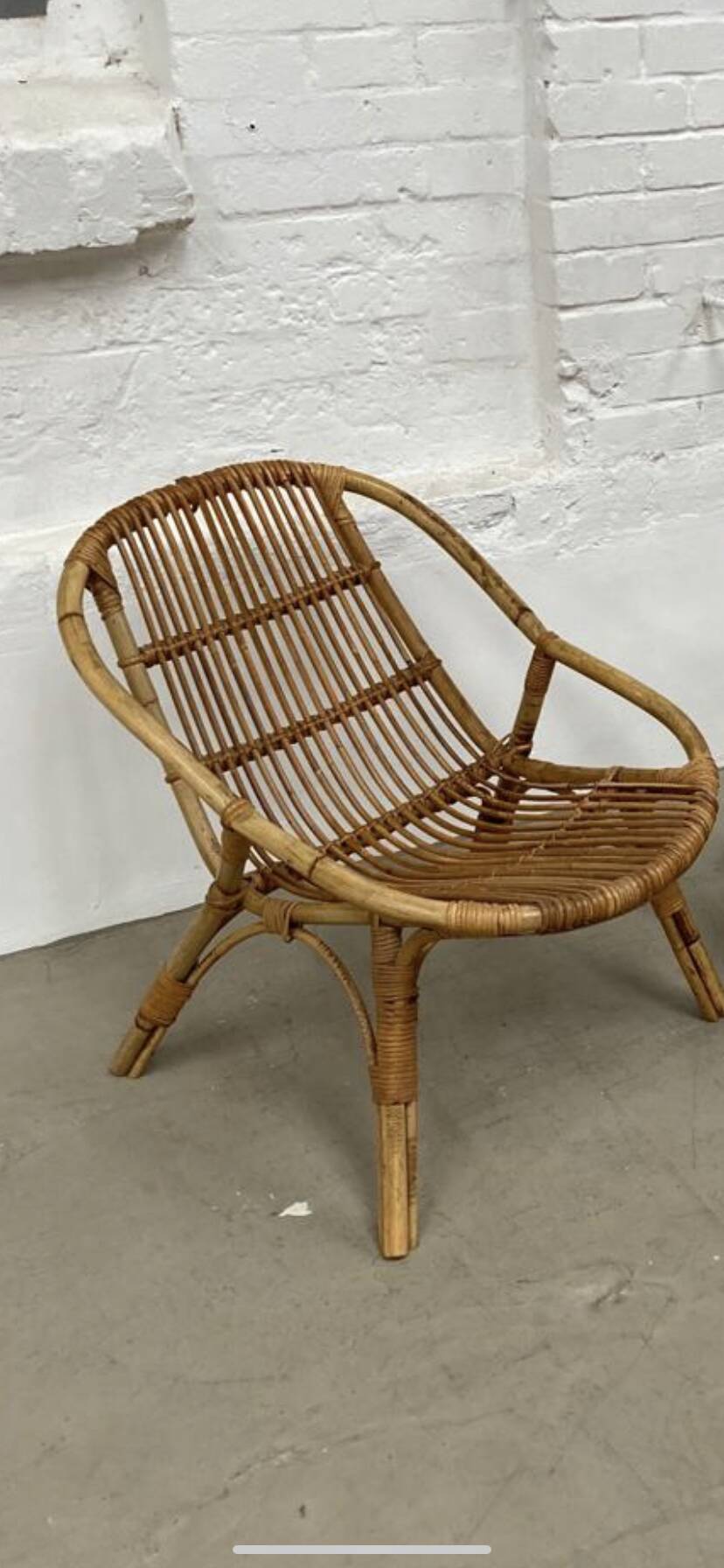 Set coffee table and rattan chairs