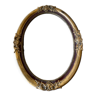 Cadre ovale ovale antique en bois doré coloré avec verre