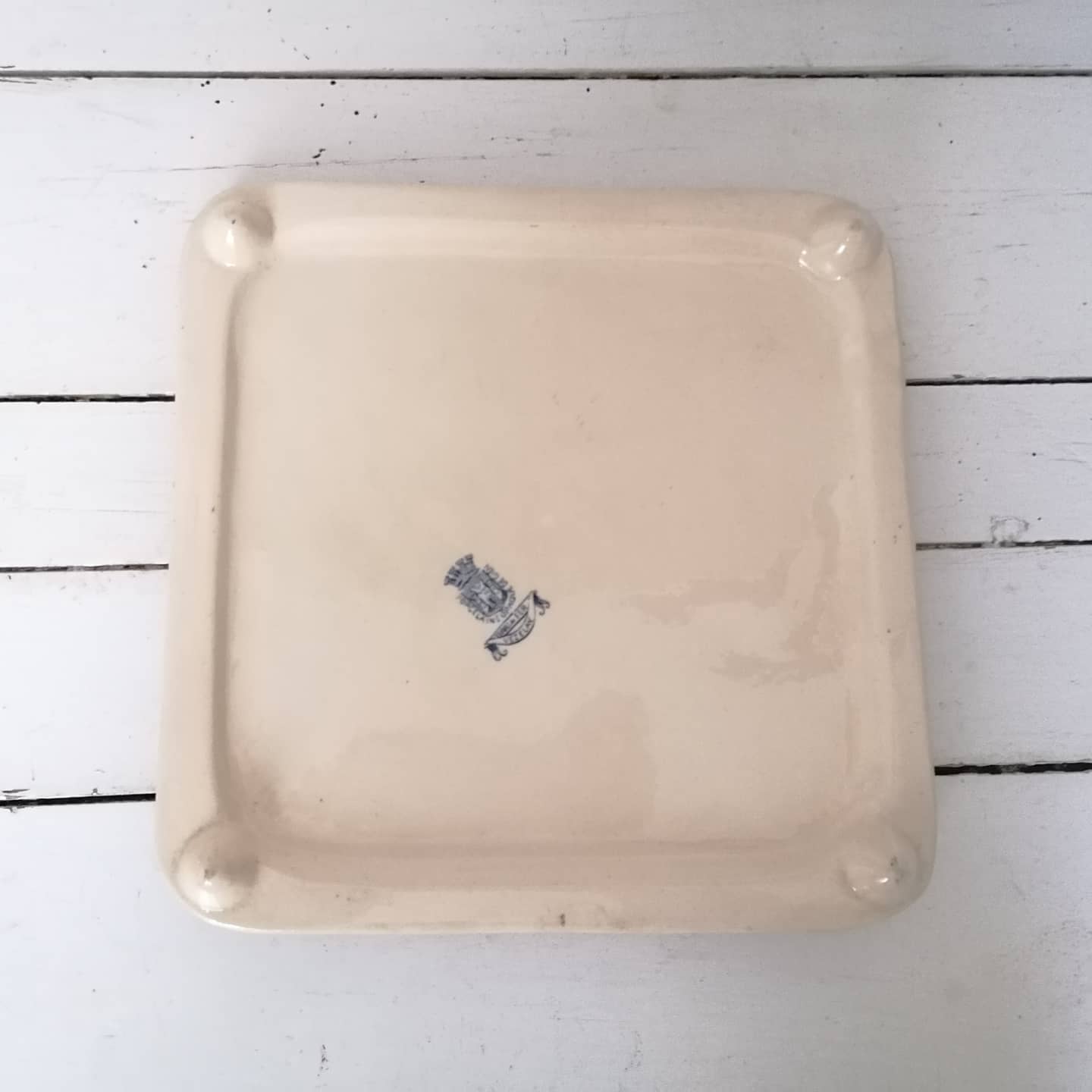 Gien earthenware square flat
