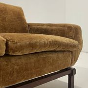 Living room set in amber velvet