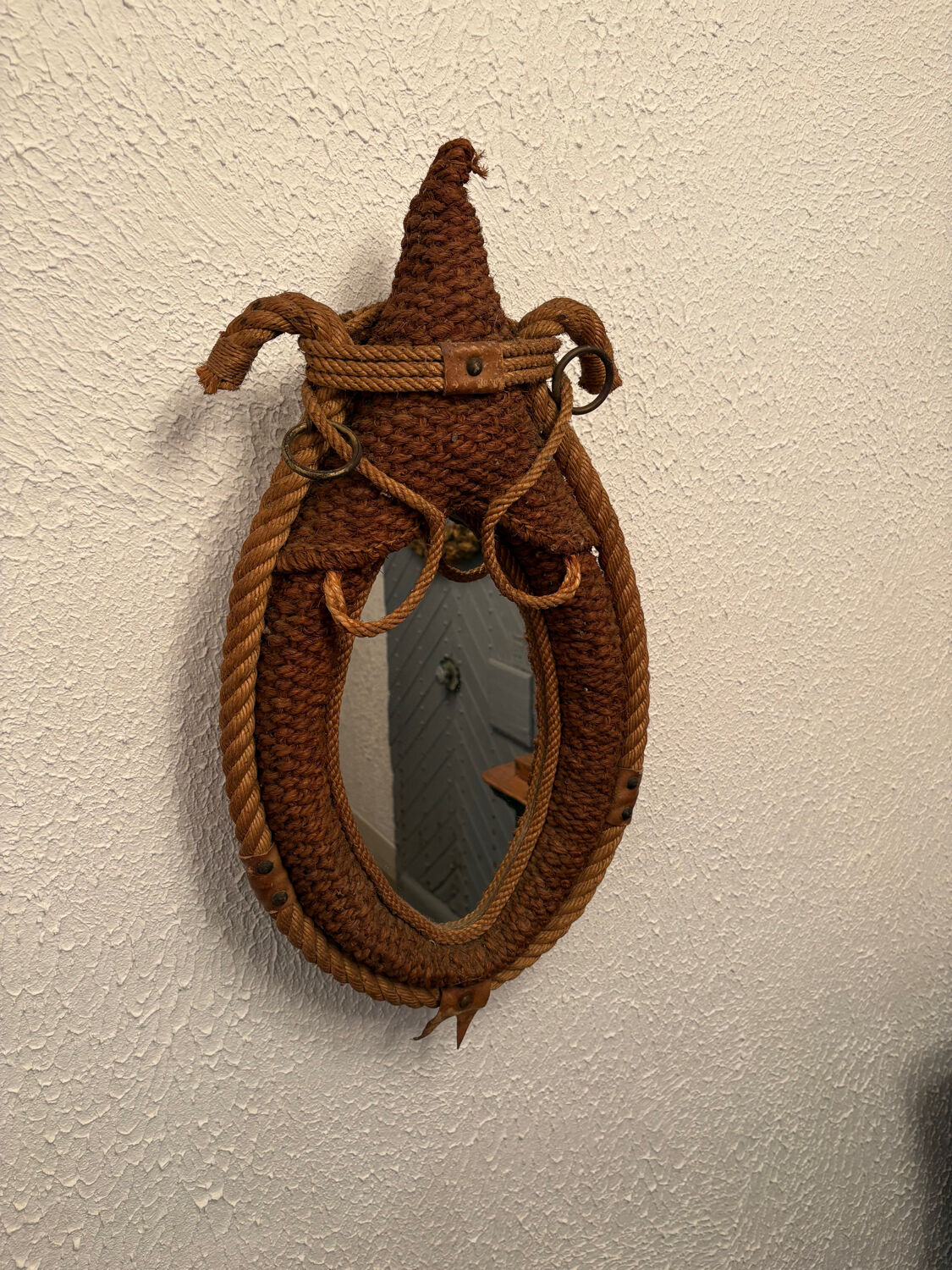 Audoux kitty horse necklace mirror