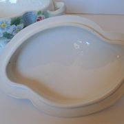 Keller and Guérin Lunéville soup tureen, Pommier model.