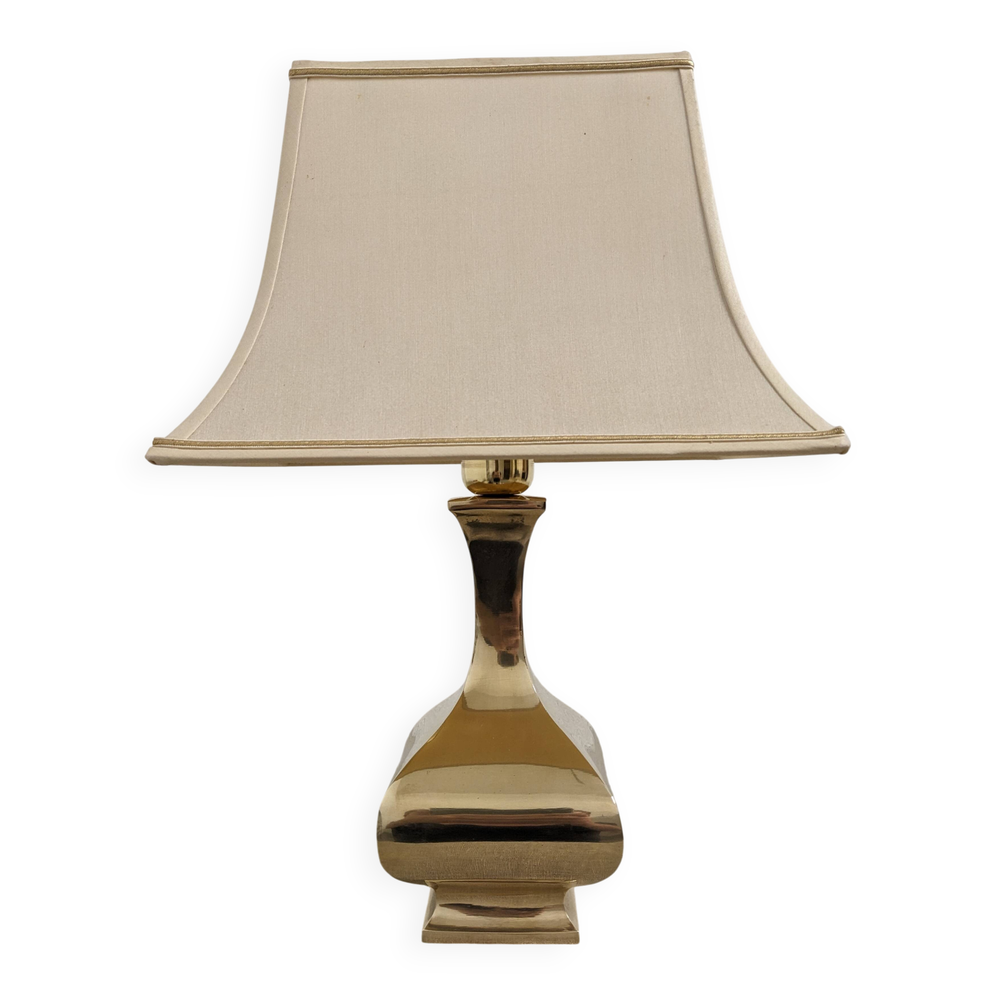 Hollywood Regency lamp in brass by Ciangiacomo design, Italy circa 1970.