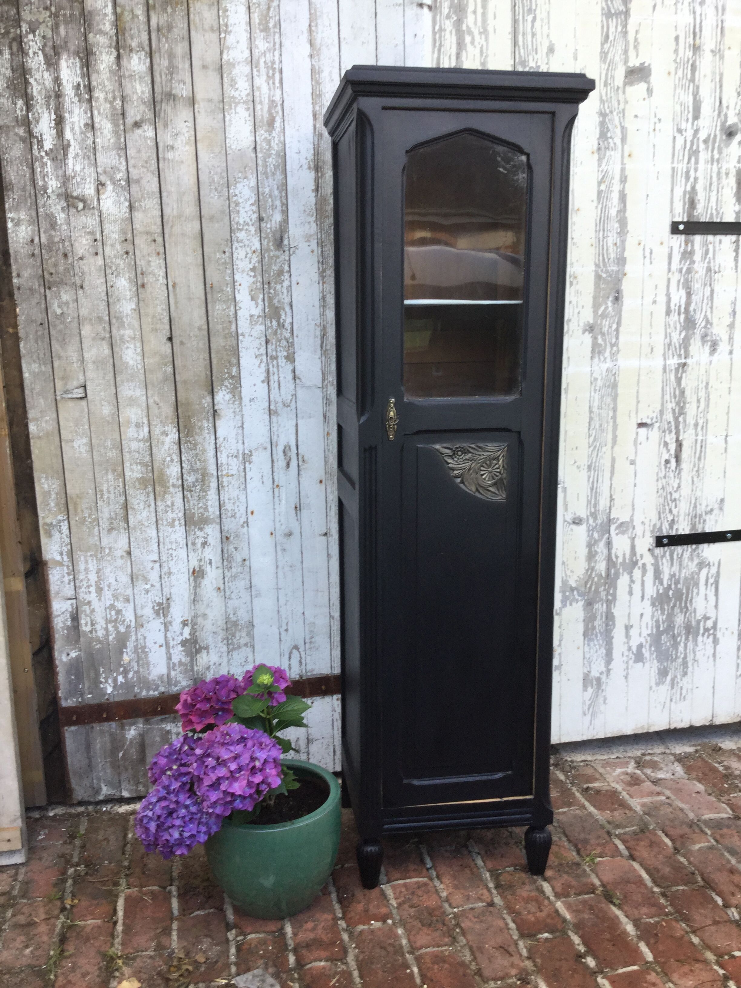 Wardrobe renovated with its key