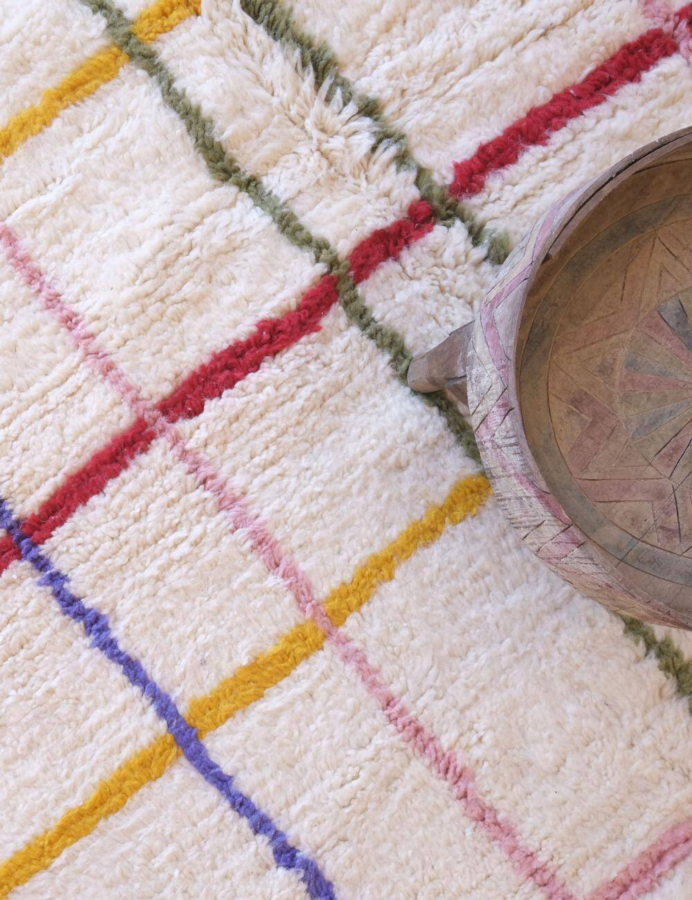 Modern Moroccan rug - 302 x 214 cm