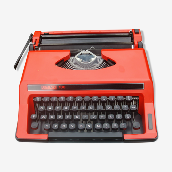 Machine a écrire rouge utax