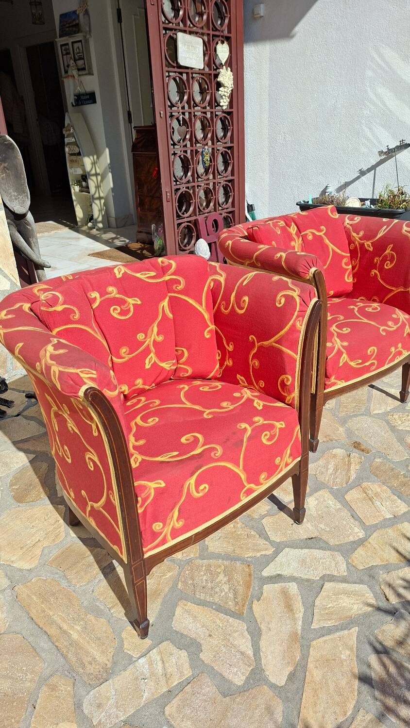 Paire de fauteuils de style Art déco