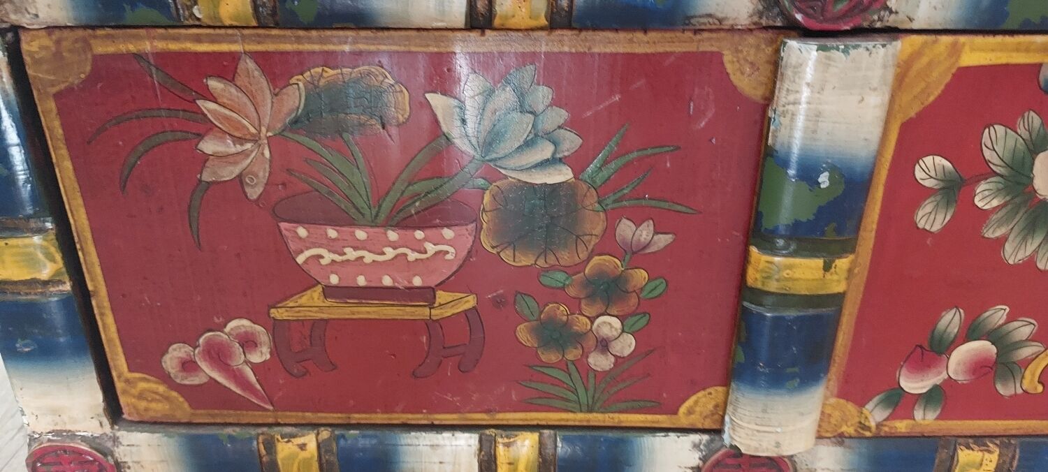 Cabinet tibétain