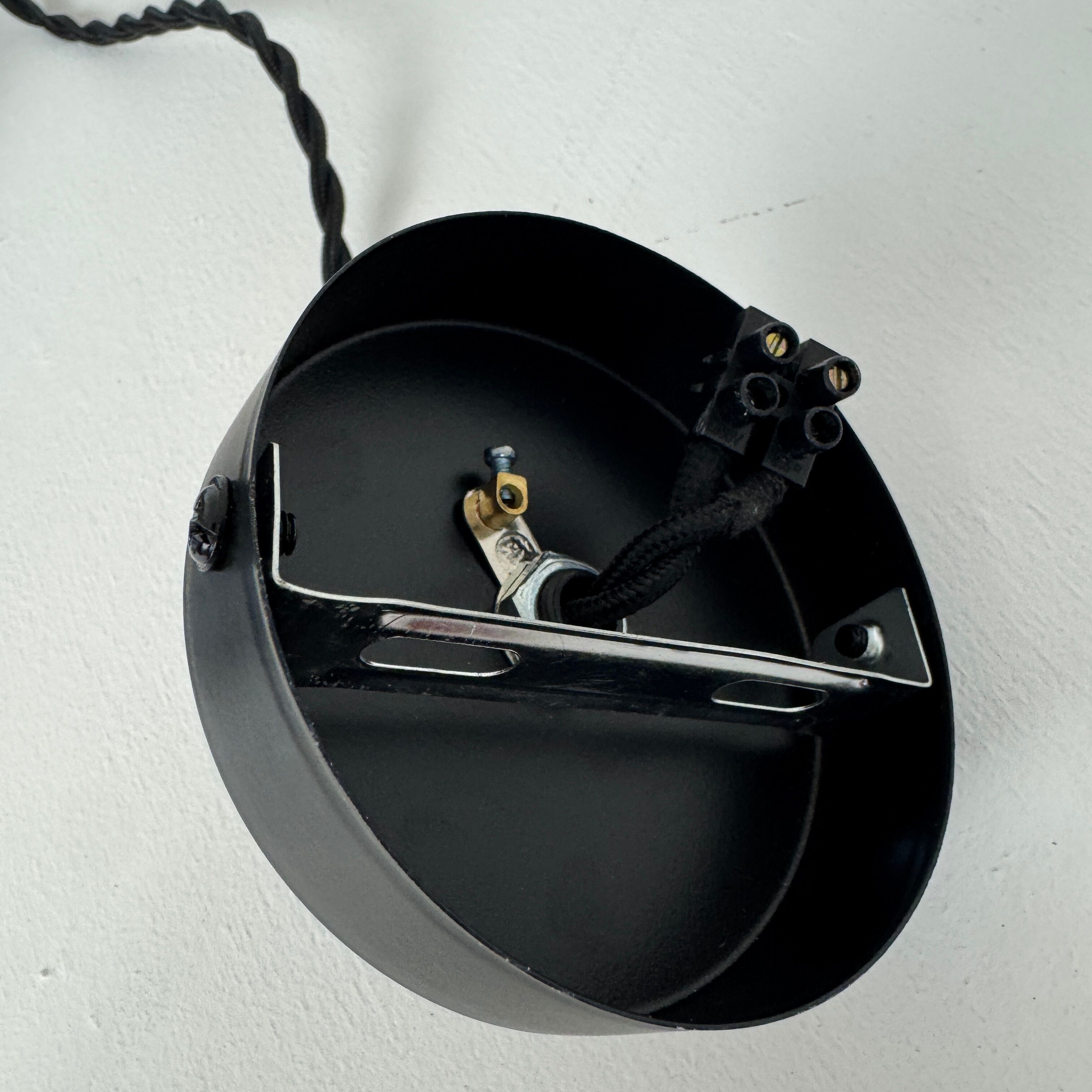 Old enamelled workshop suspension