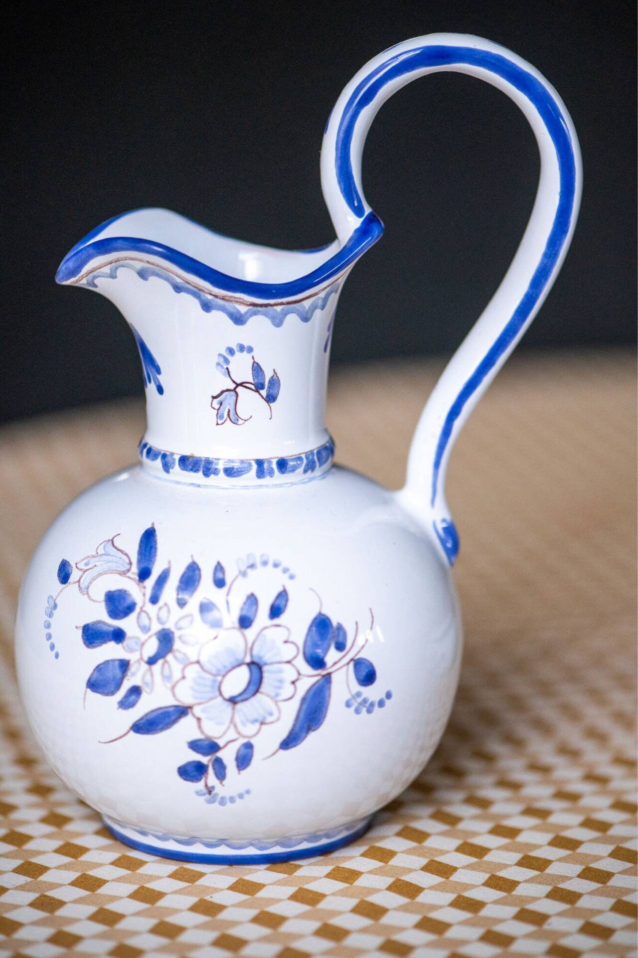 Earthenware jug from Nevers - Atelier C. Girande