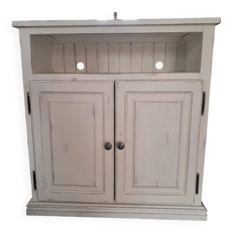 Ivory cerused low furniture