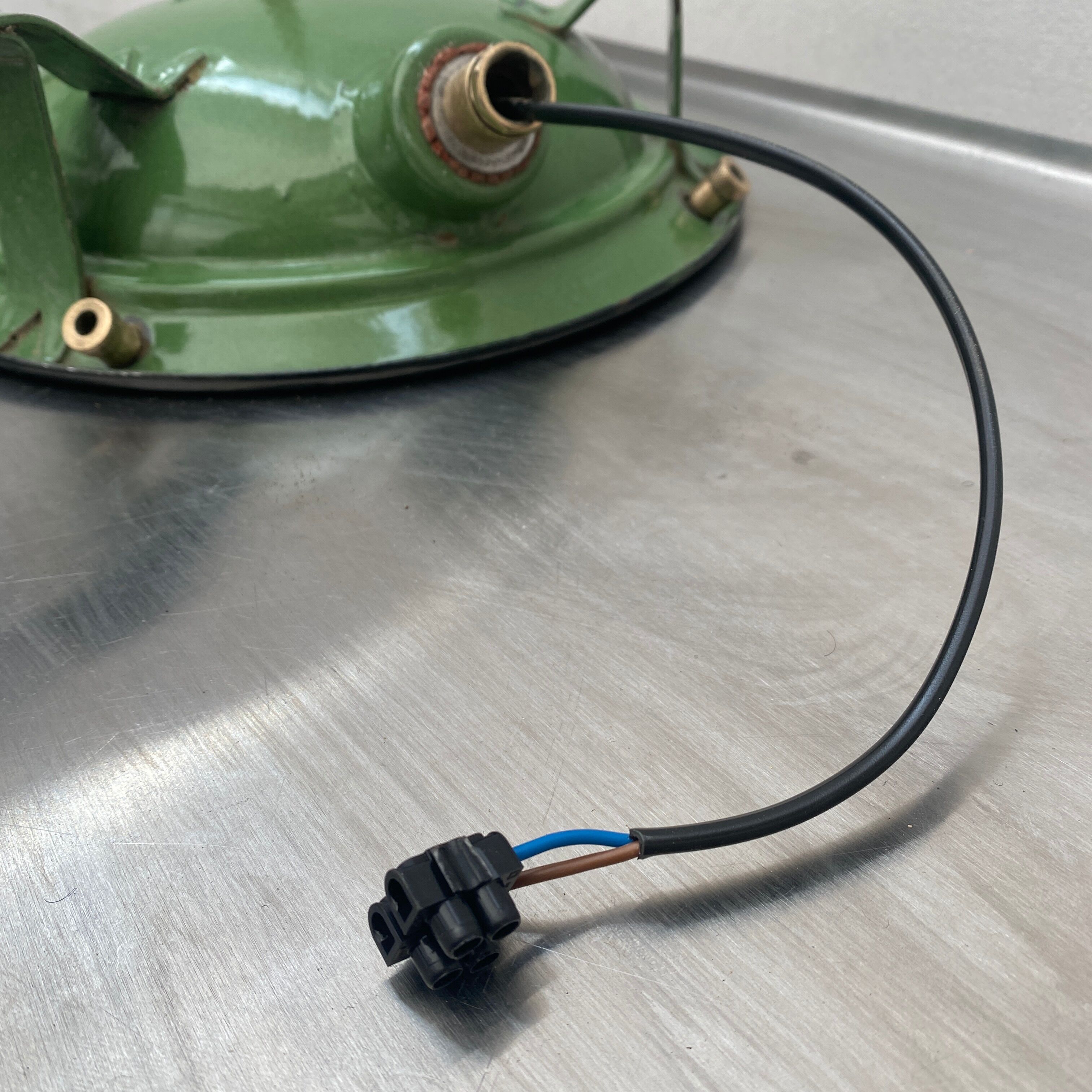 Industrial sconce