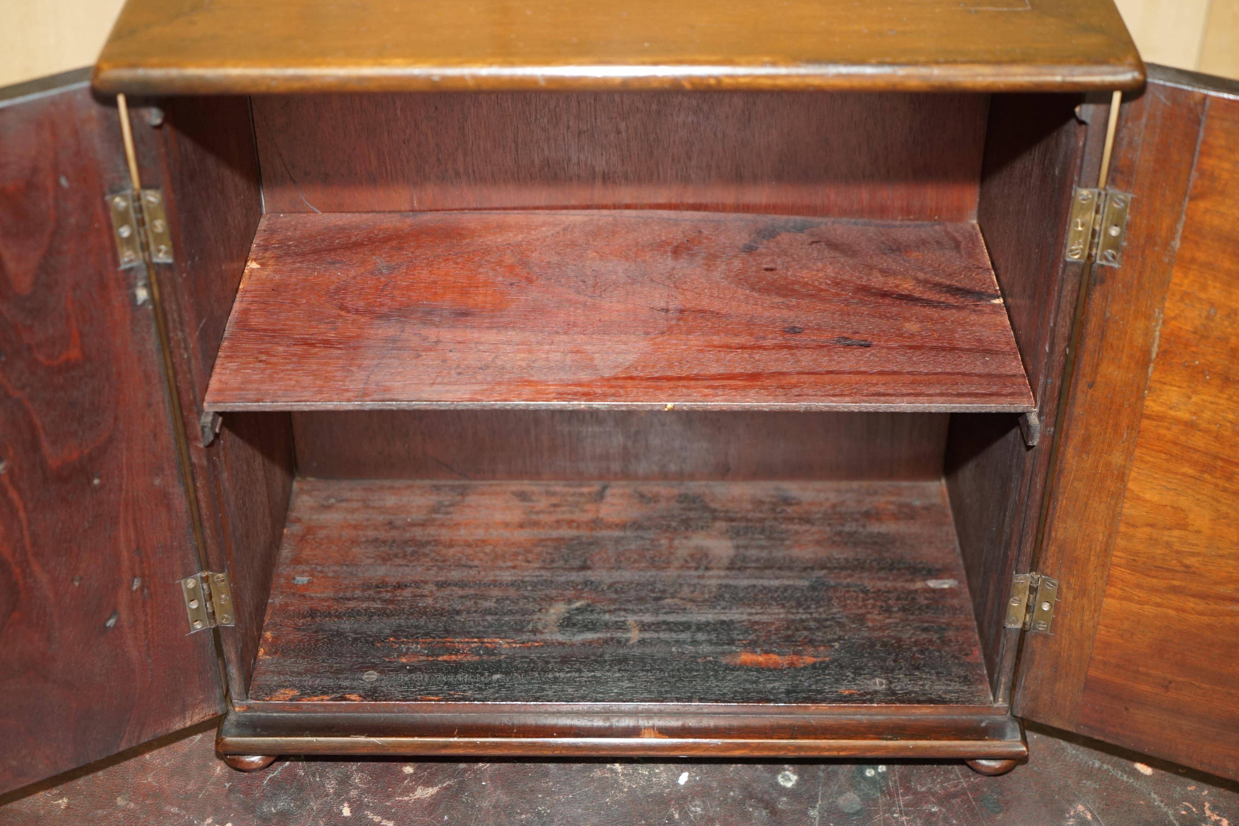 Restored Georgian Sheraton cabinet, circa 1820.