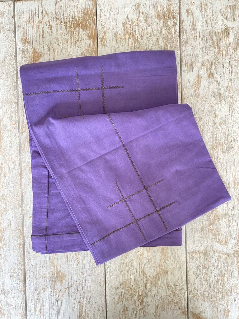 Old days embroidery tablecloth - 150x150cm - cotton