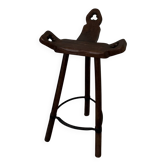 High stool in solid wood, trilobate backrest.