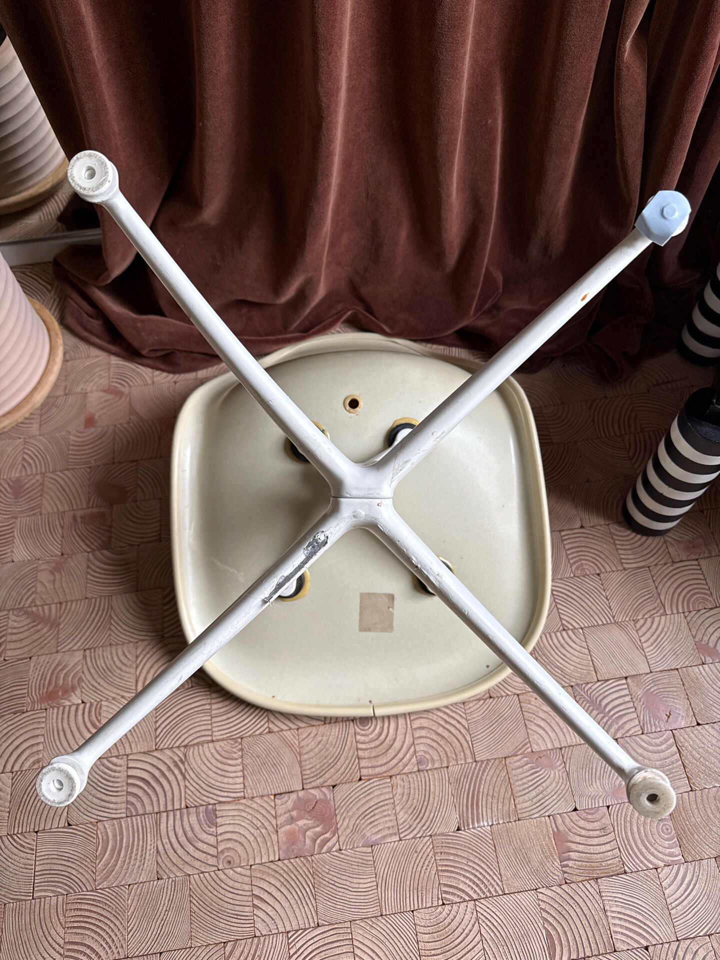 Chair La Fonda Herman Miller Ochre yellow