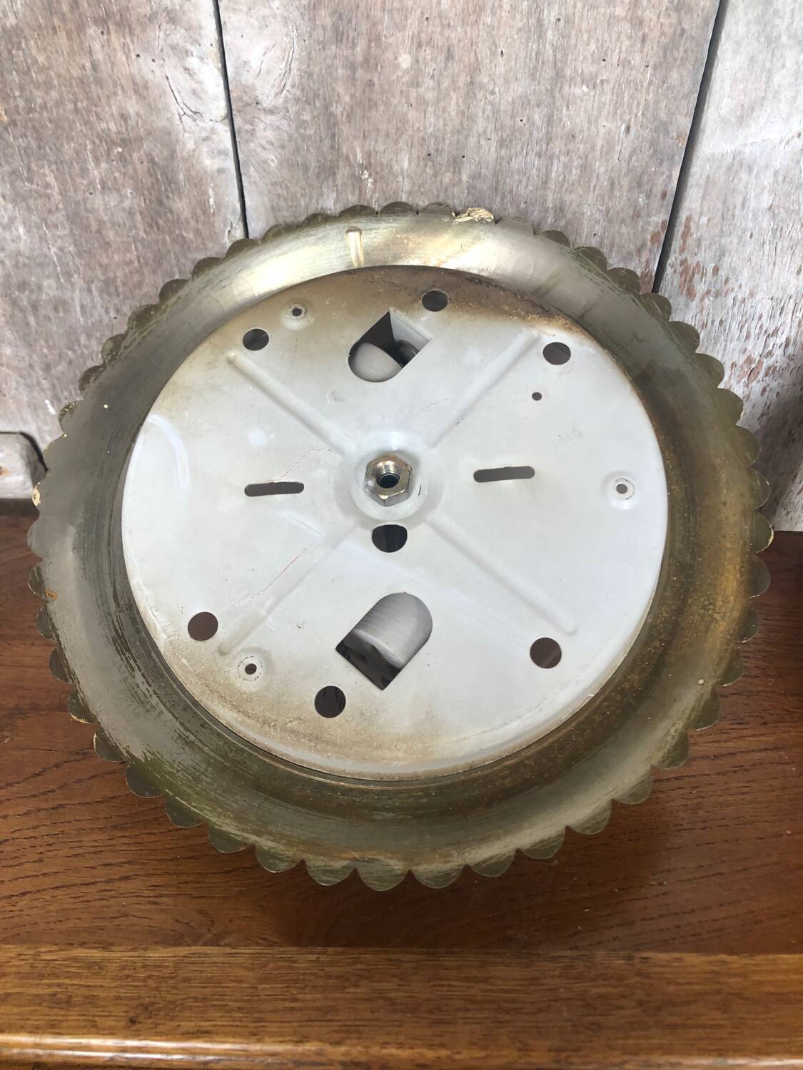 Old engraved glass ceiling light + vintage gold metal contour