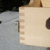 Oak chest of drawers