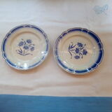 Assorted 18 old blue plates
