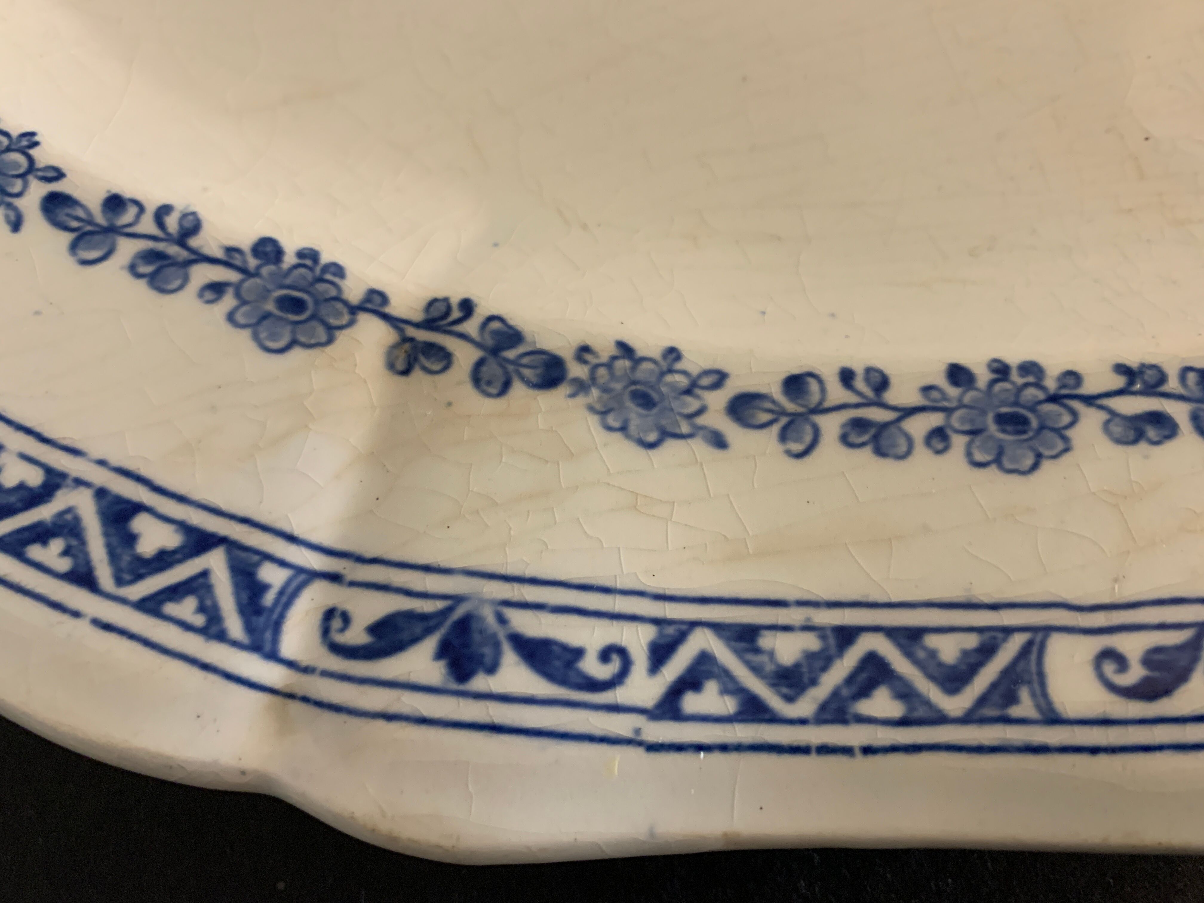 2 oval dishes serving in Gien 1900