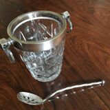 Ice bucket and spoon