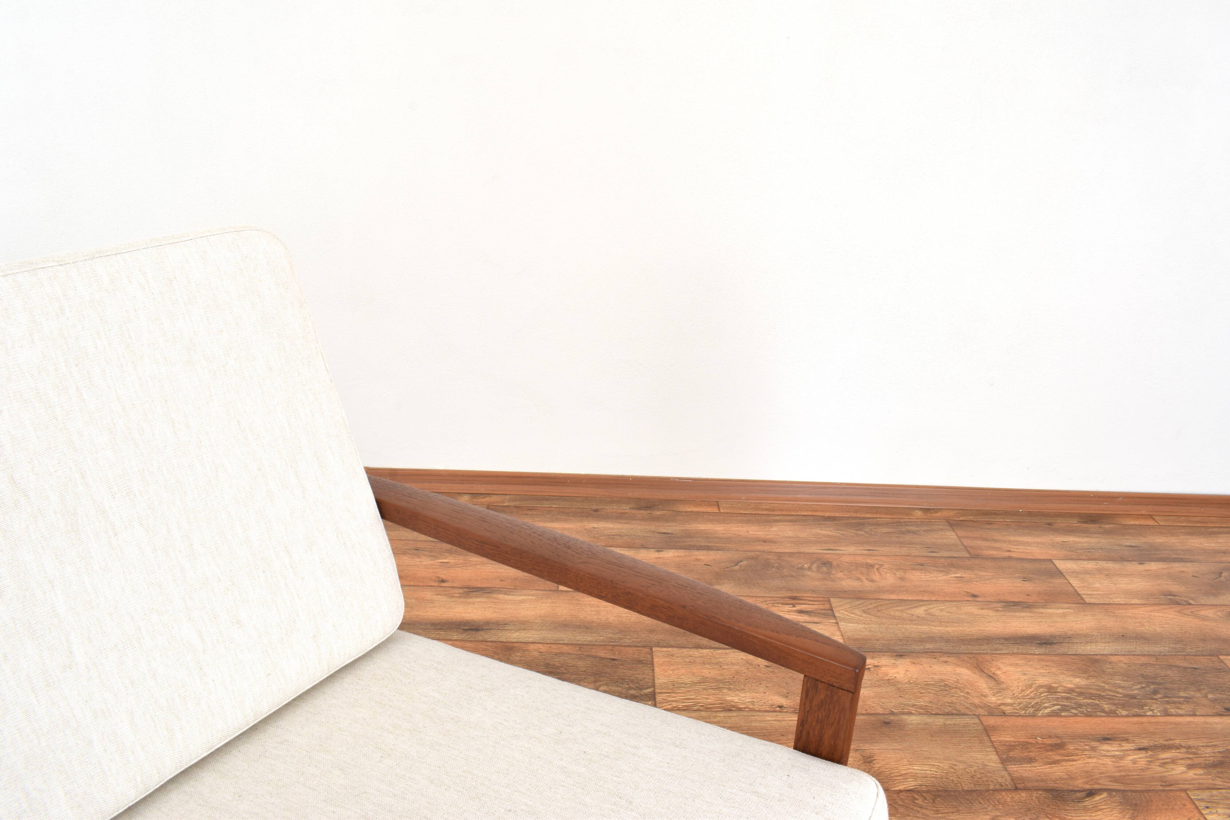 Lounge chair by Juul Kristensen and danich teak lounge chair, set of 2