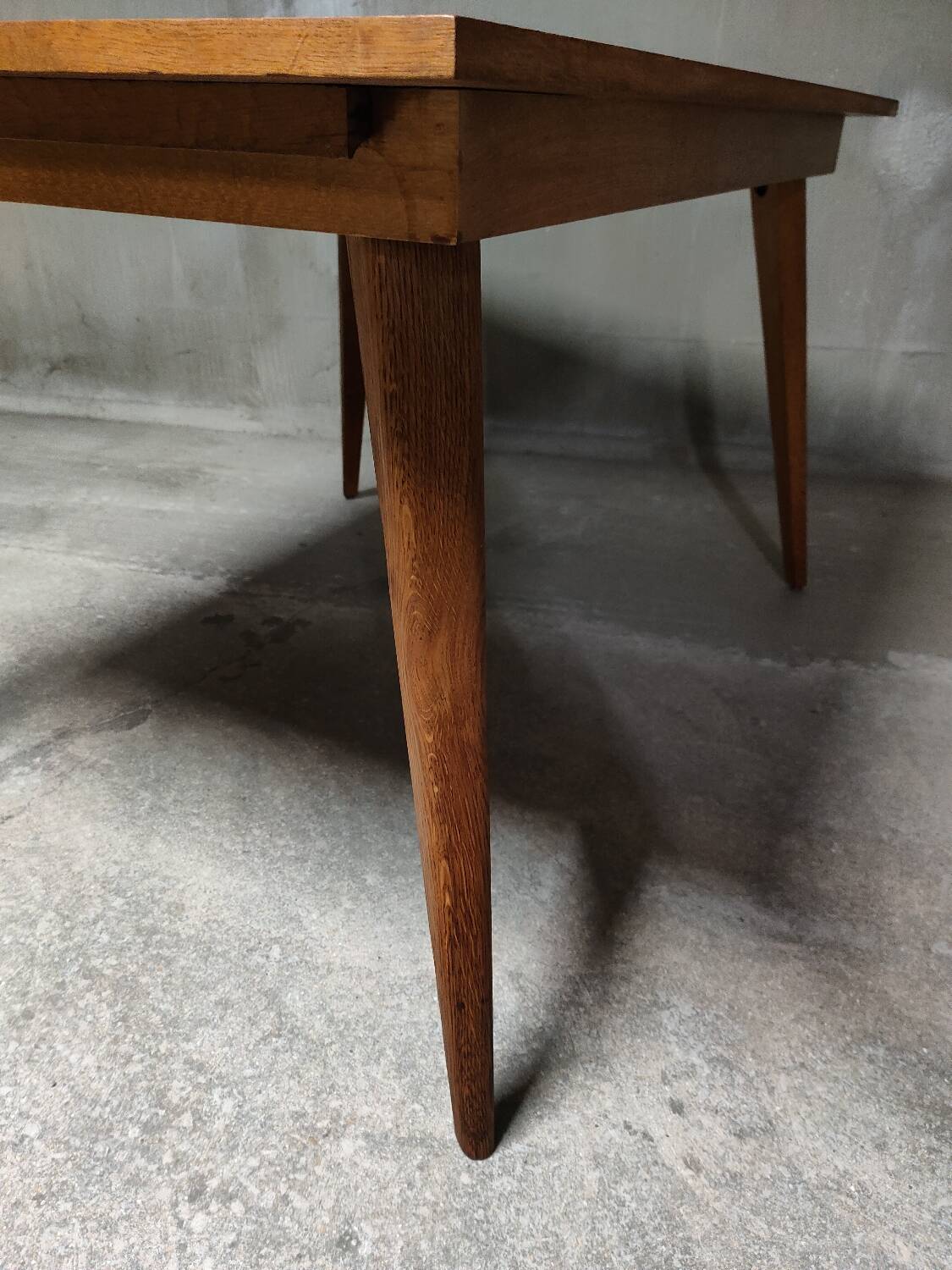 Table de salon pieds compas 50's en chêne 130x90 cm