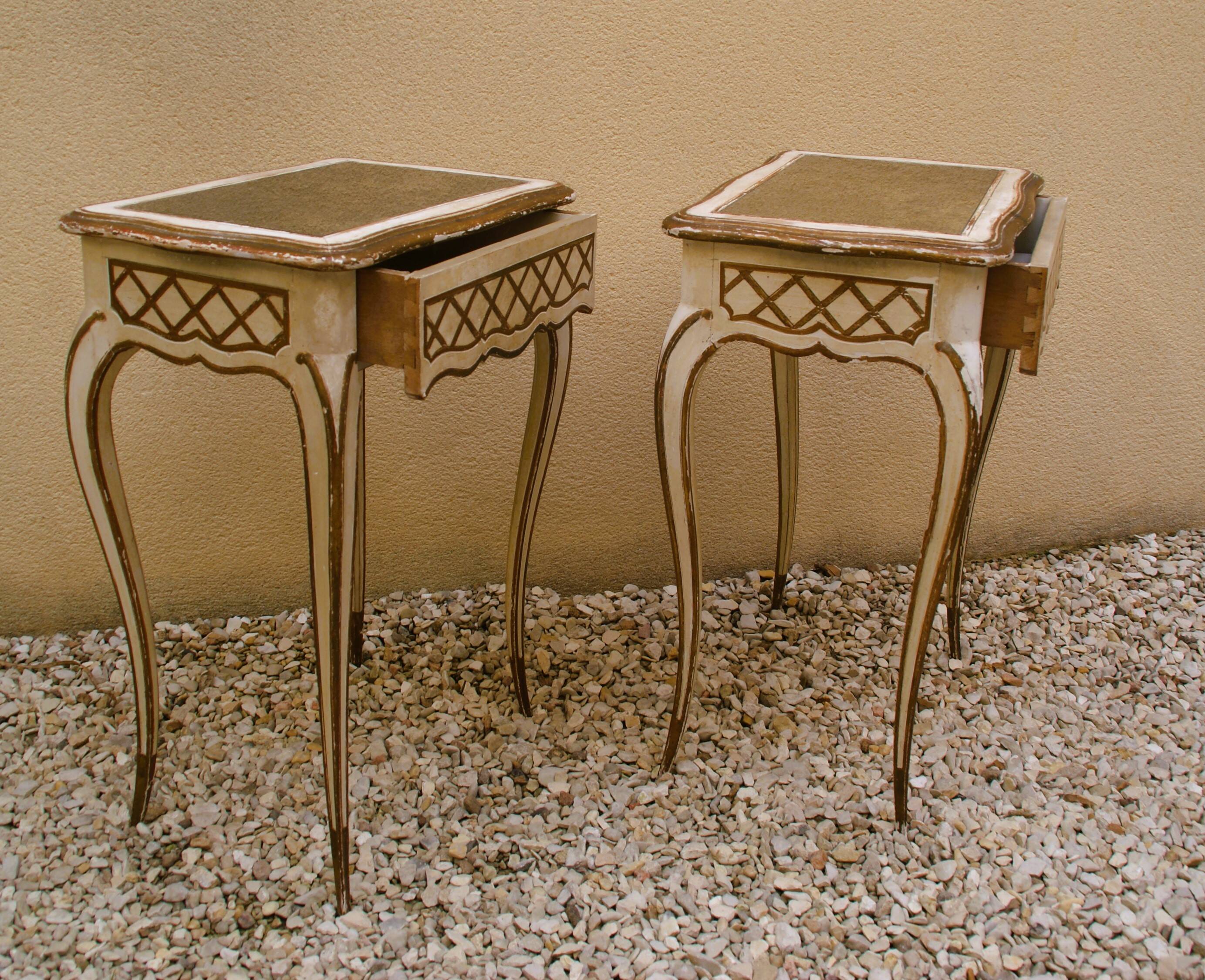 Pair of small tables 1900 in Louis xv style
