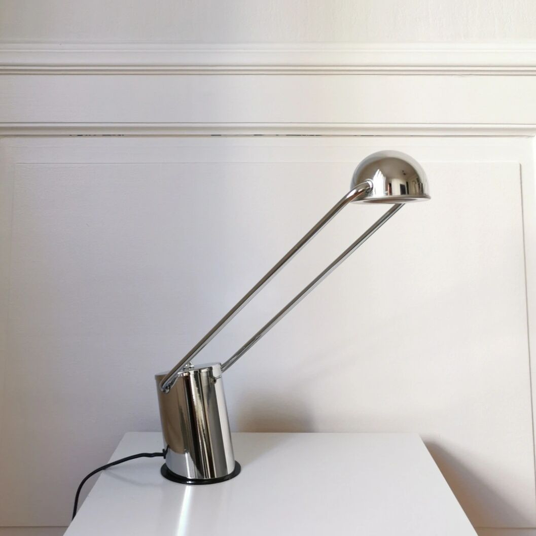 Chrome desk lamp, 197p