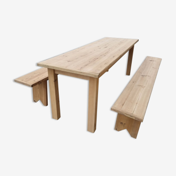 Set farmhouse table and 2 benches