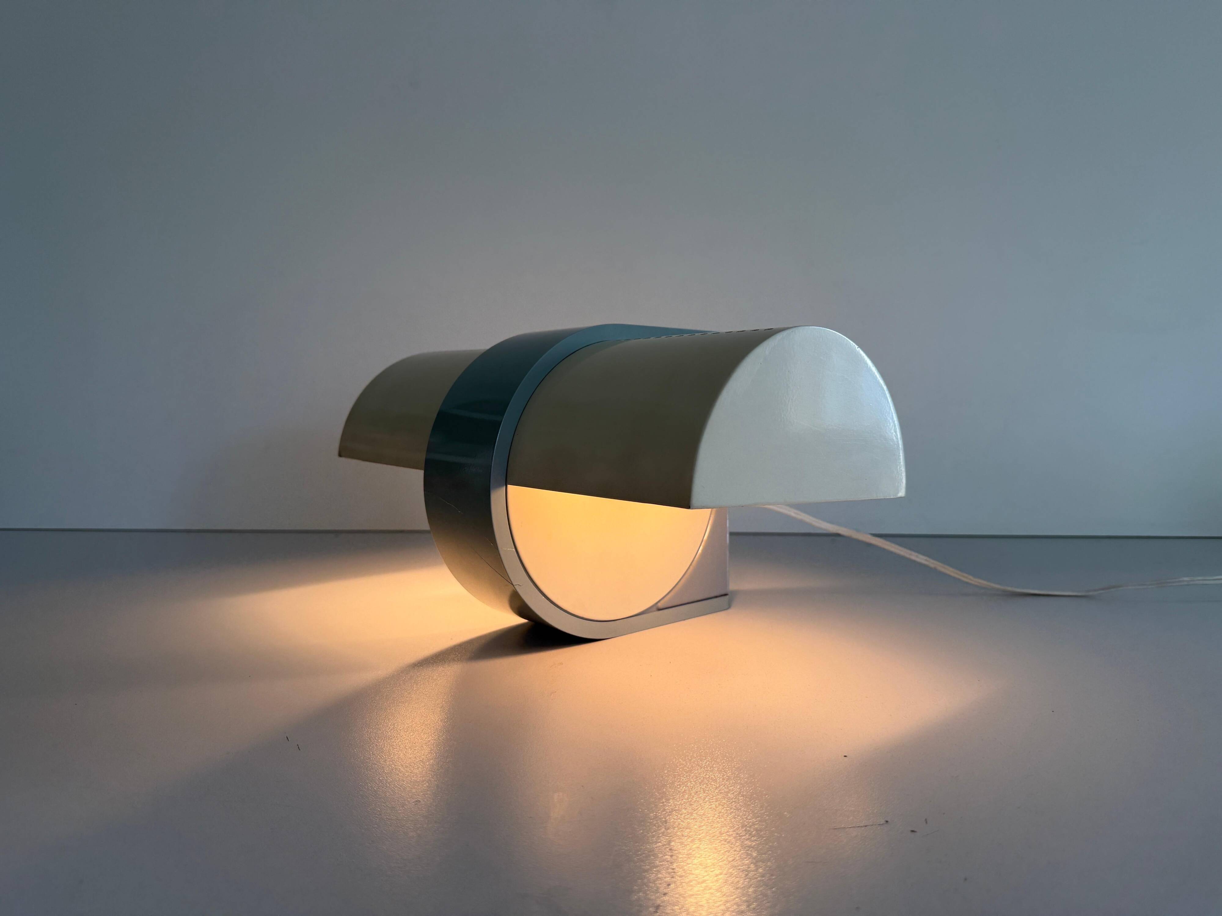 Simple wall light Model No by Eric Gottein for Artemide, 1970s, Italy.