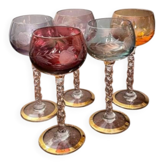 Set of 5 vintage blown glasses, engraved and coloured on twisted stems.