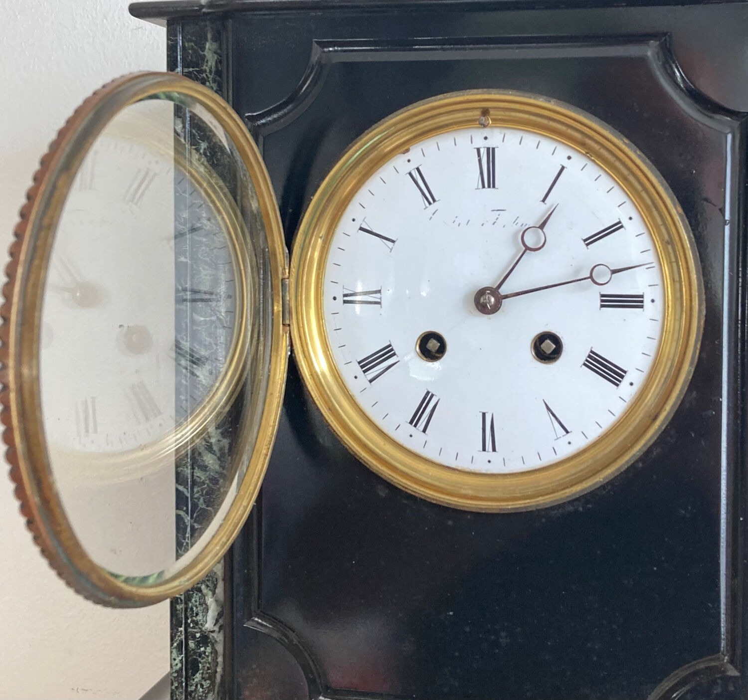 Napoleon III clock in marble and brass nineteenth century