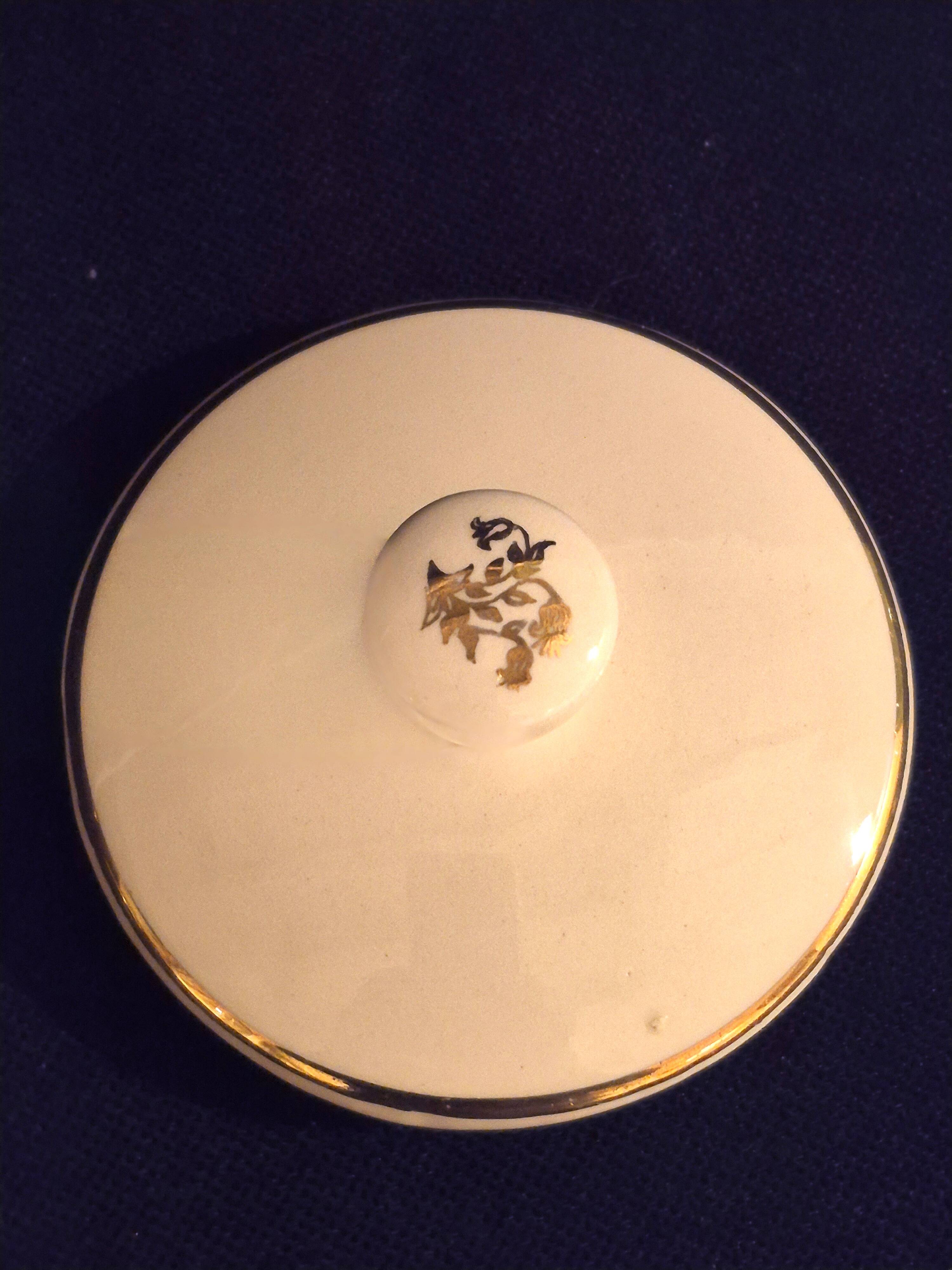 Antique sugar bowl, in Gien earthenware, Model Valence A040