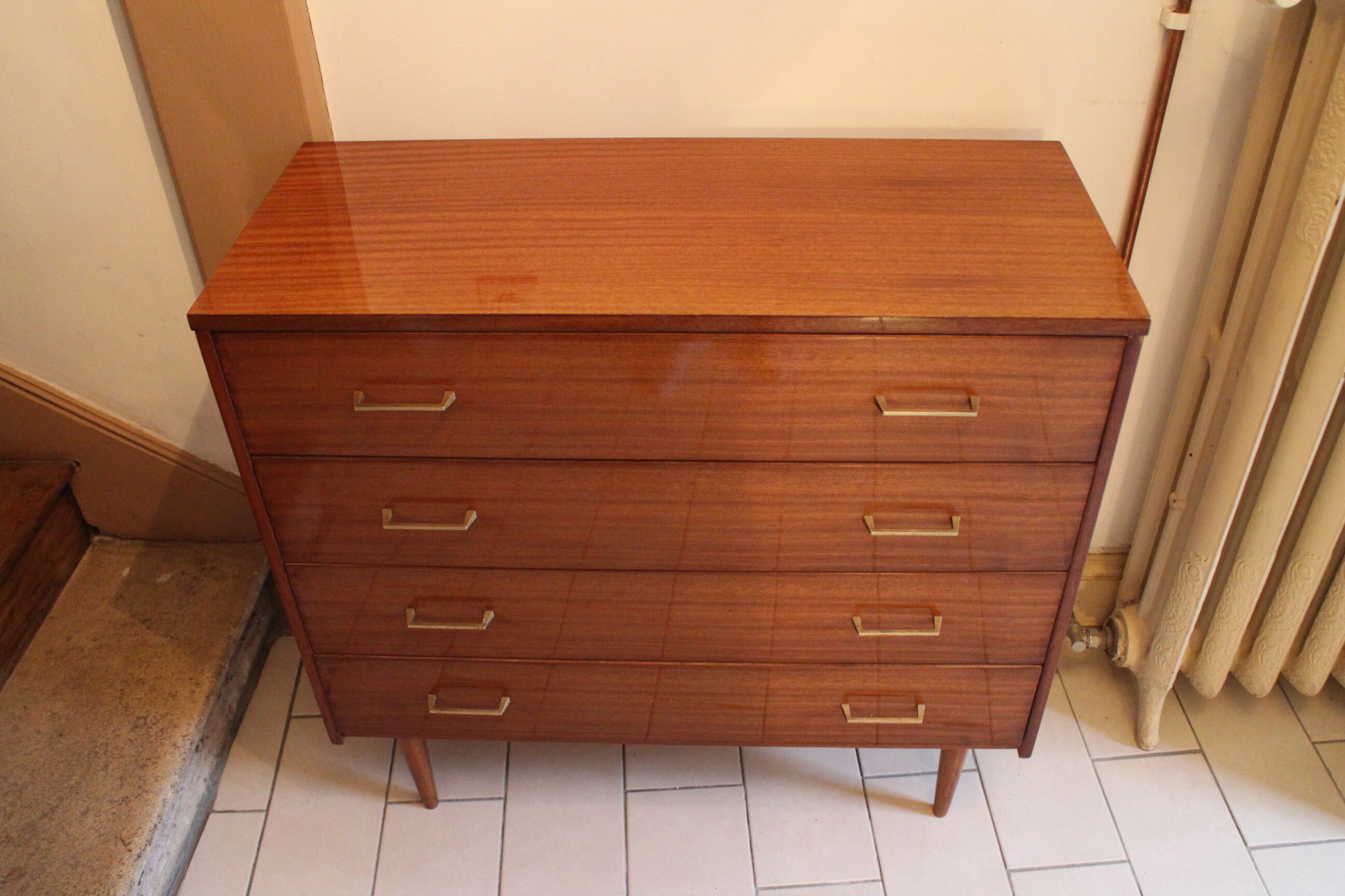 Vintage chest of drawers