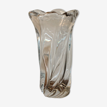 Vase en cristal torsadé signé