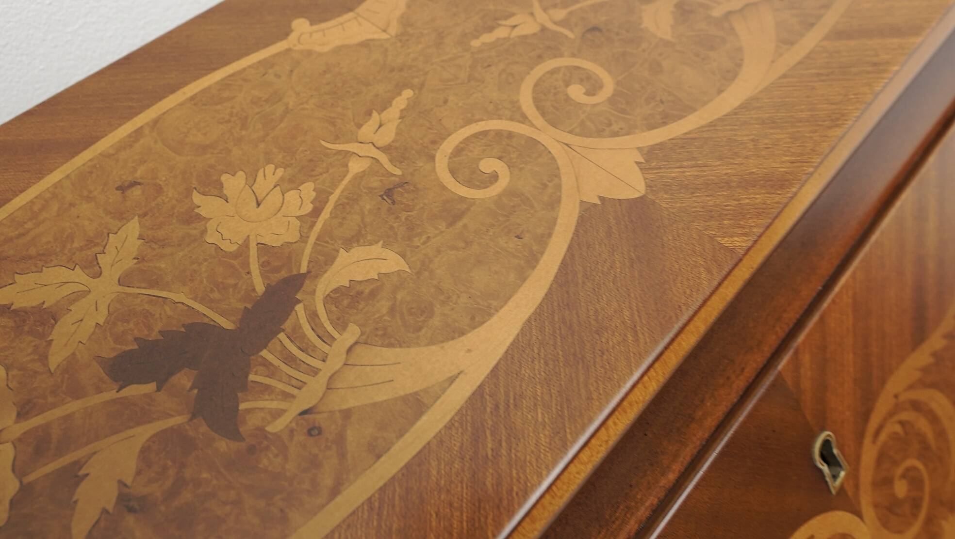 Antique and antique desk, marquetry. After professional renovation.
