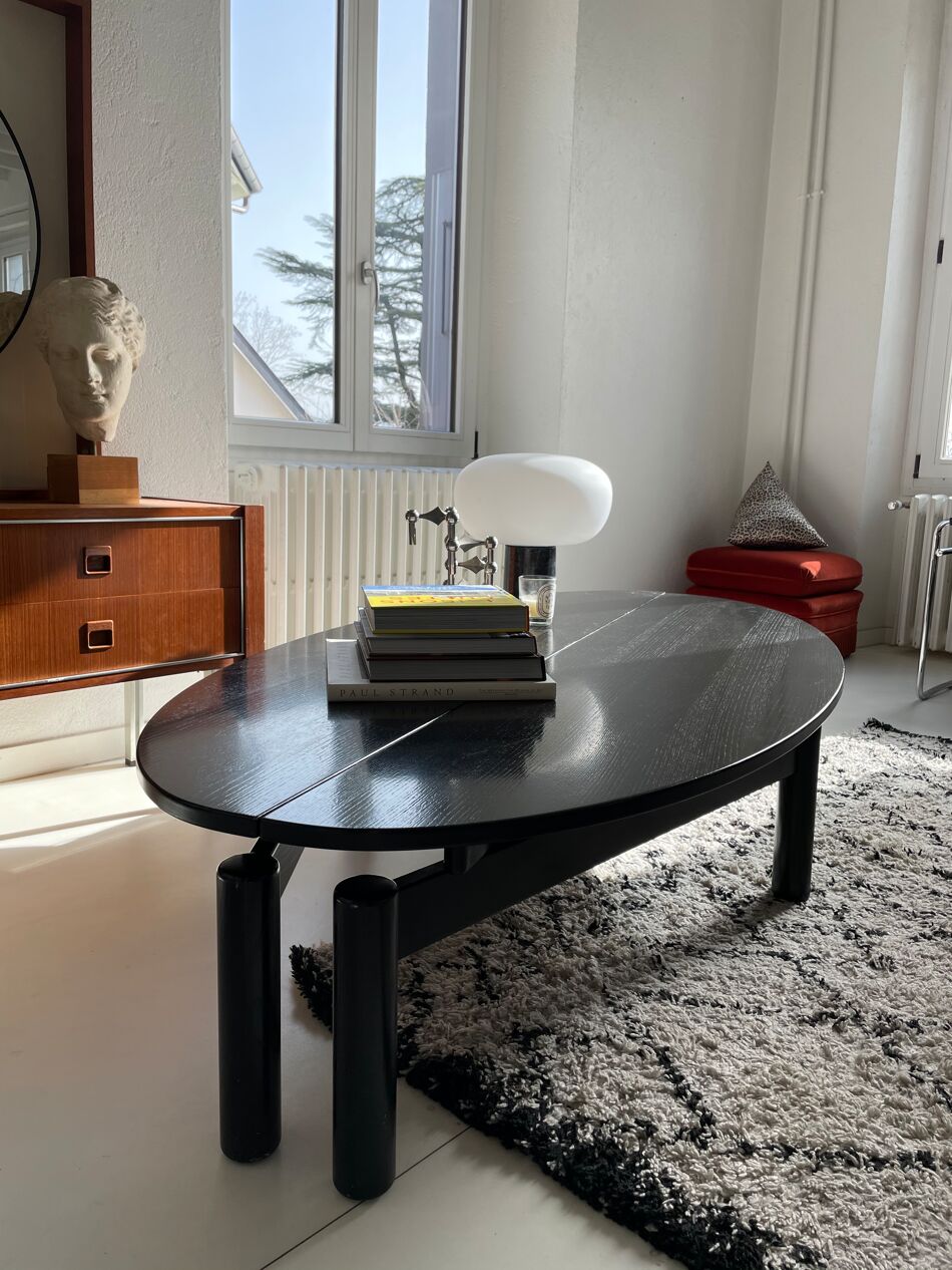 Vico Magistretti's Sinbad model coffee table for Cassina Vico Magistretti's Sinbad model coffee table for Cassina