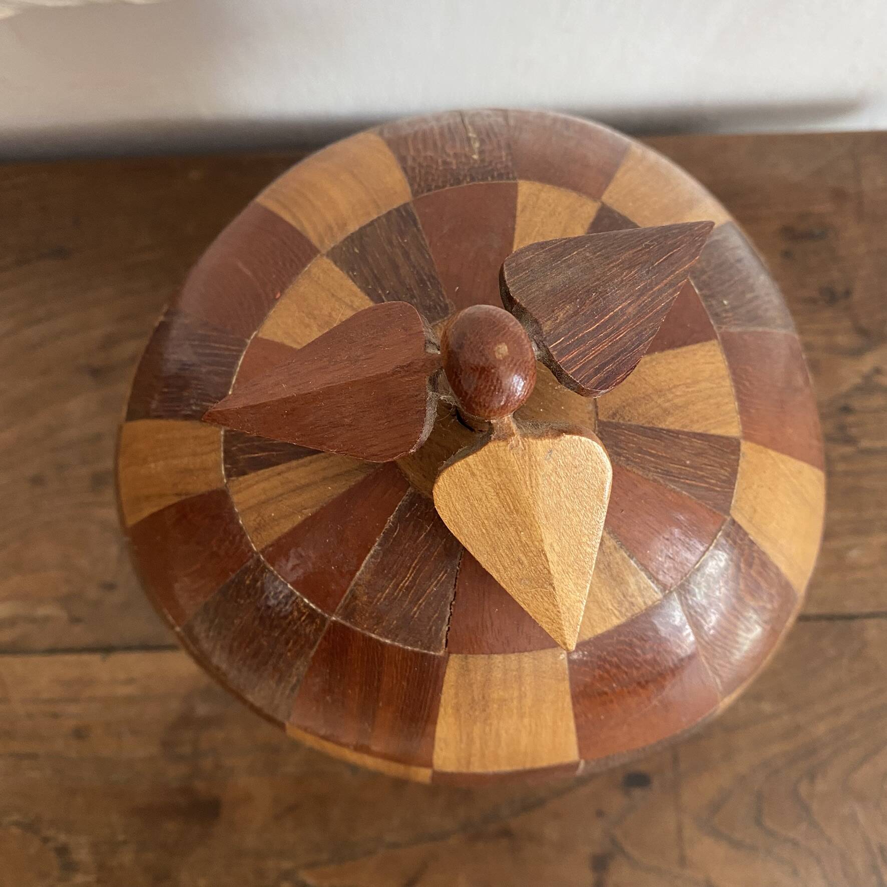 Seau à glaçons vintage  en noix de coco marquetée