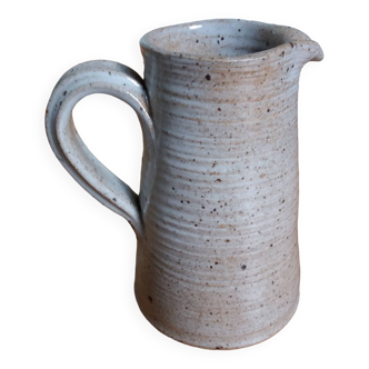 Fontgombault vase pitcher in turned sandstone