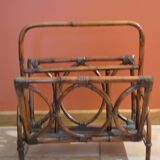 Porte revue en rotin marron