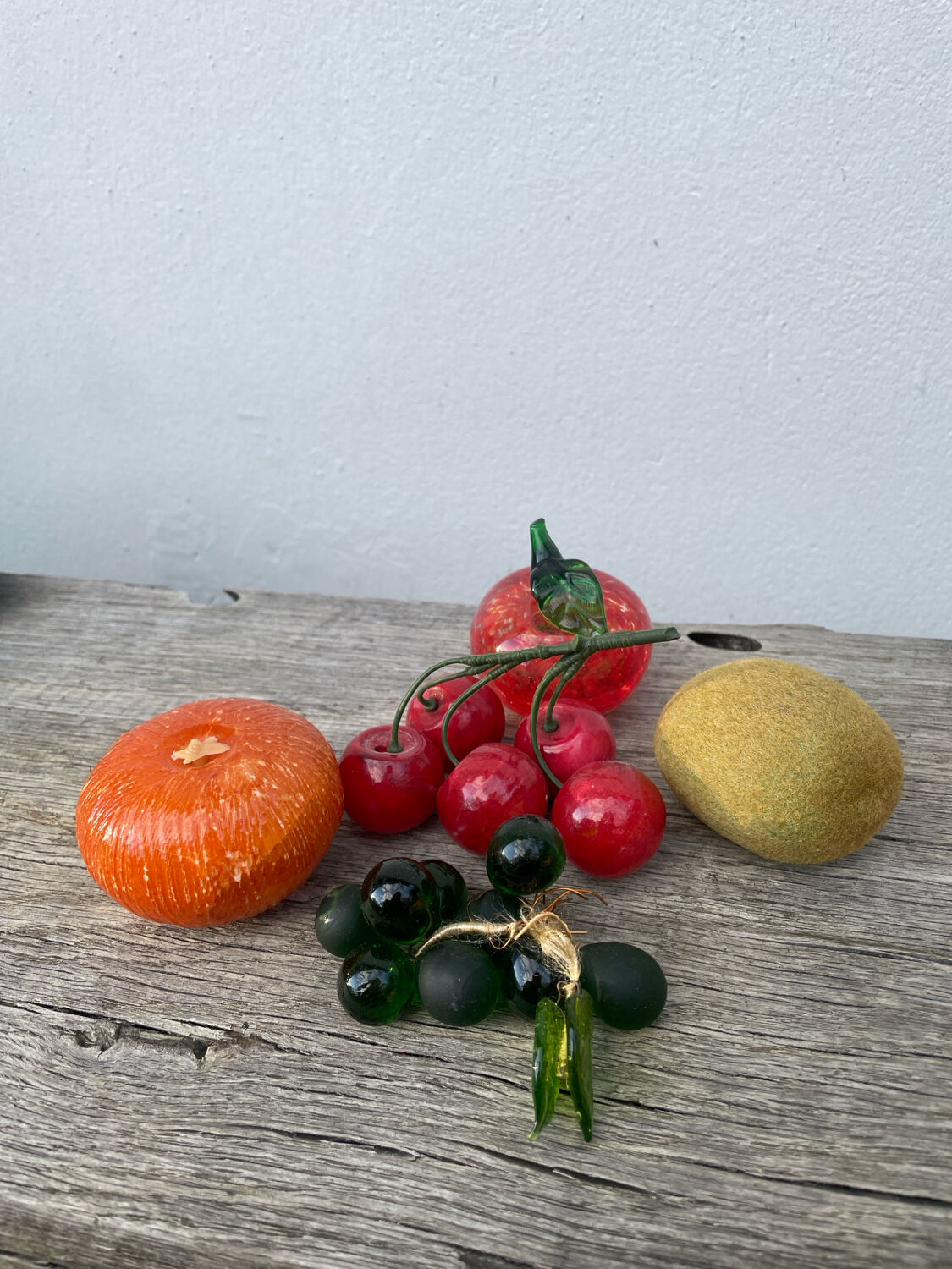 Fruits: grapes, tomatoes, oranges, cherries, kiwis in Murano glass