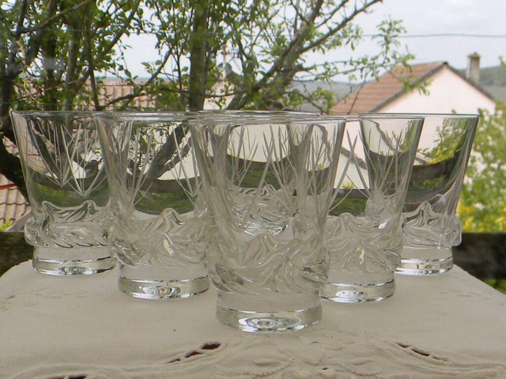 Set of 6 crystal wine glasses from daum, sorcy model.