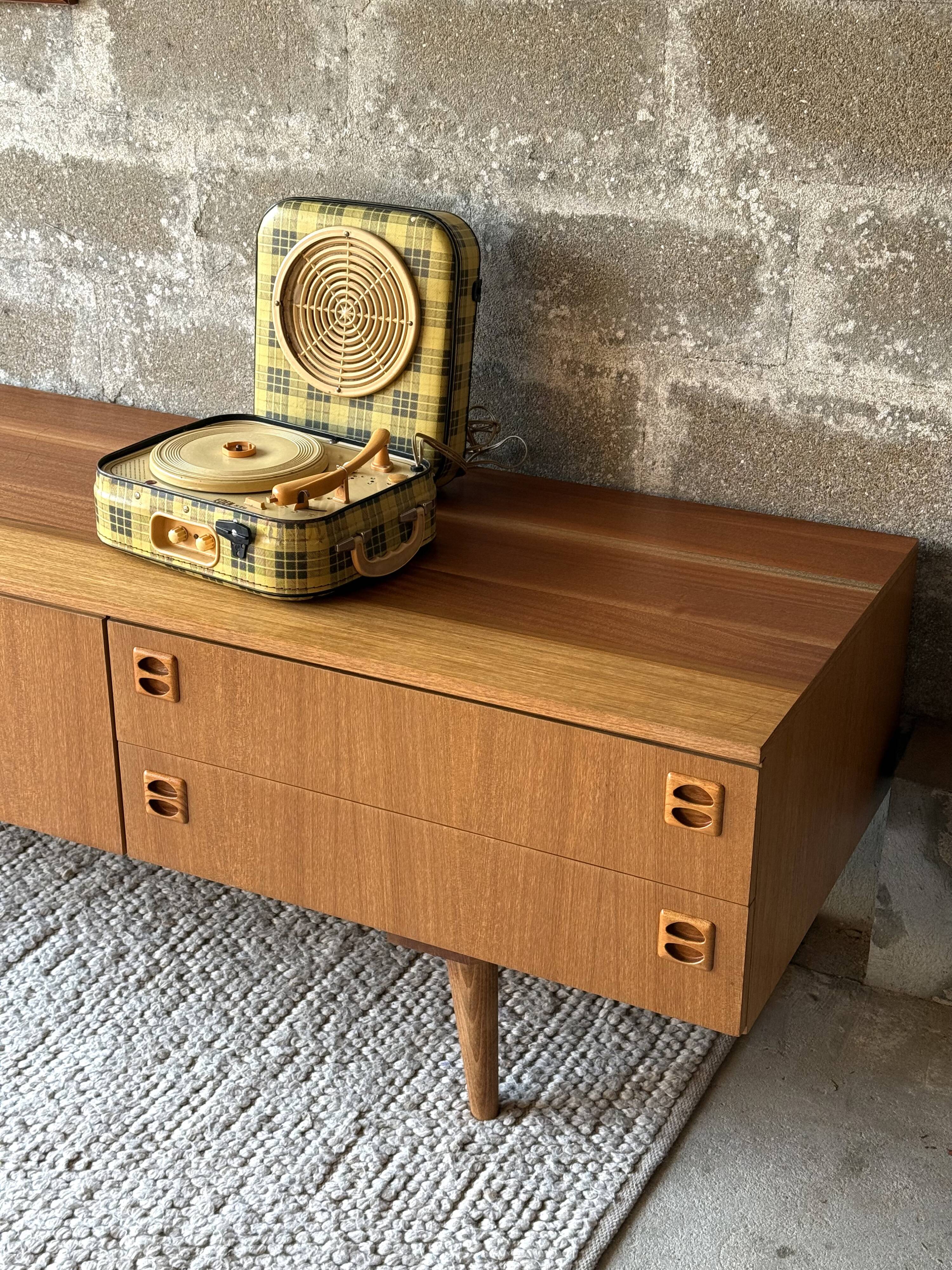 Scandinavian low sideboard in teak, 1970.