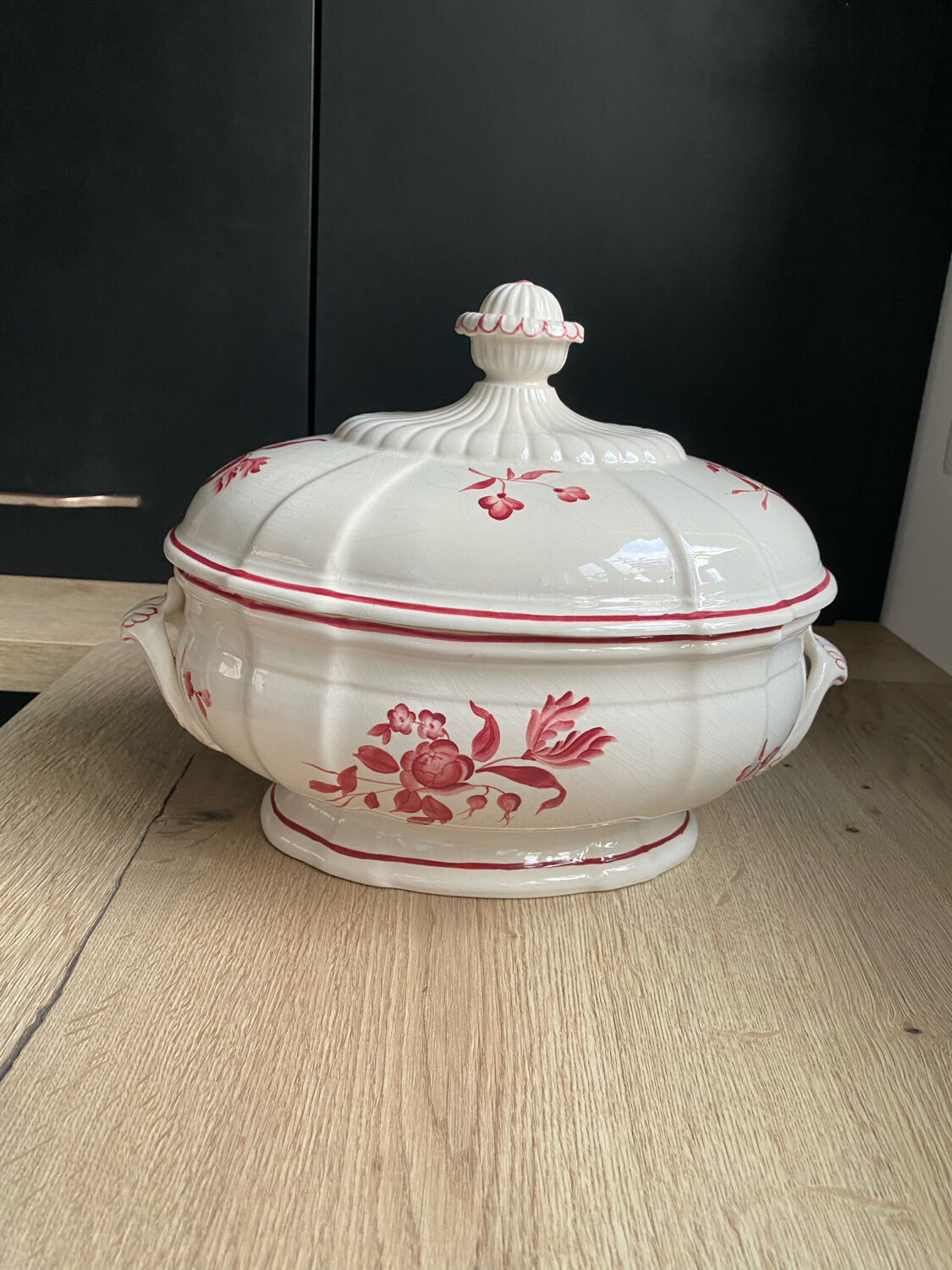 Niderviller porcelain soup tureen