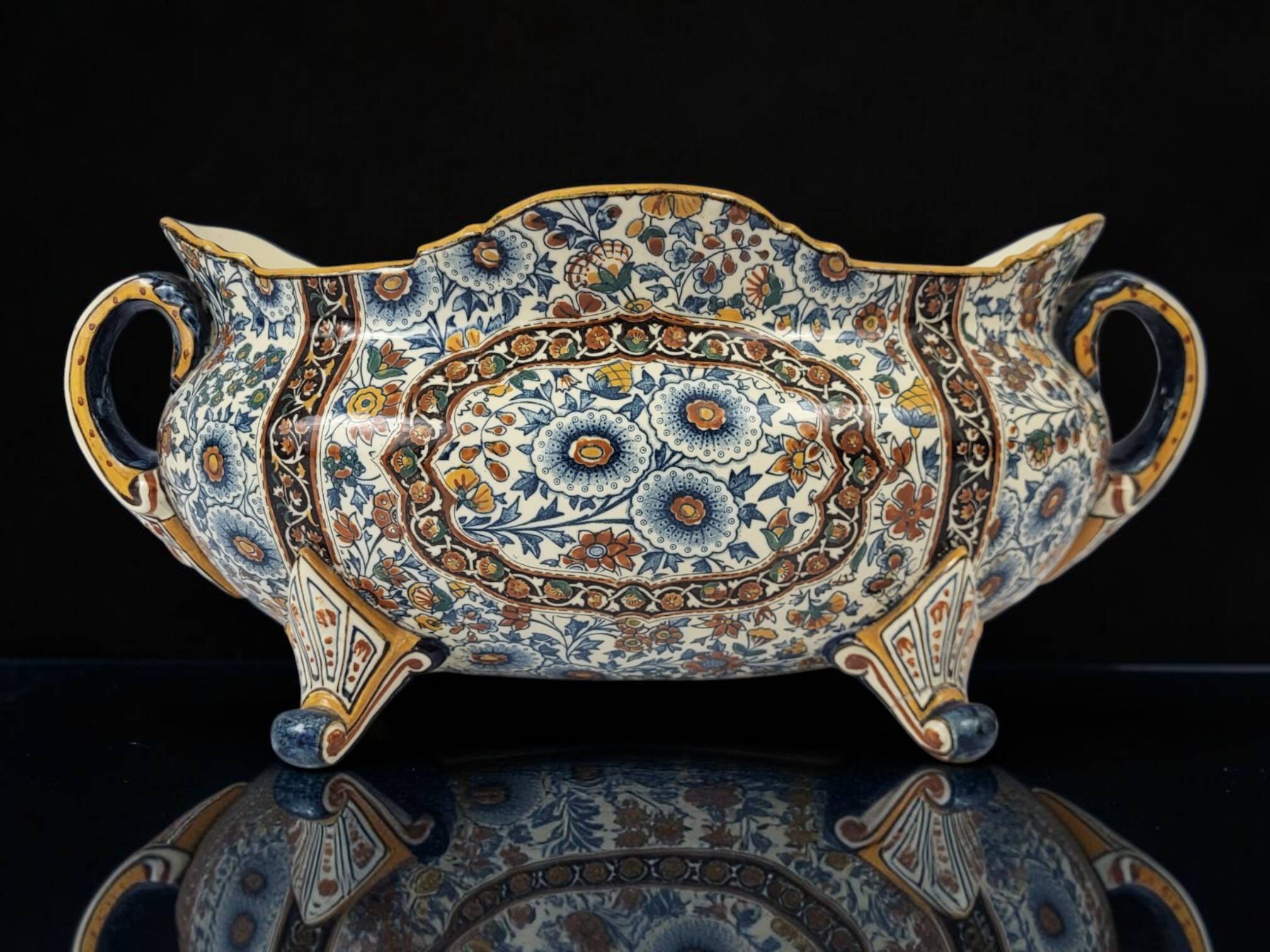 Jardinière en faience de Gien XIXeme decor Persan